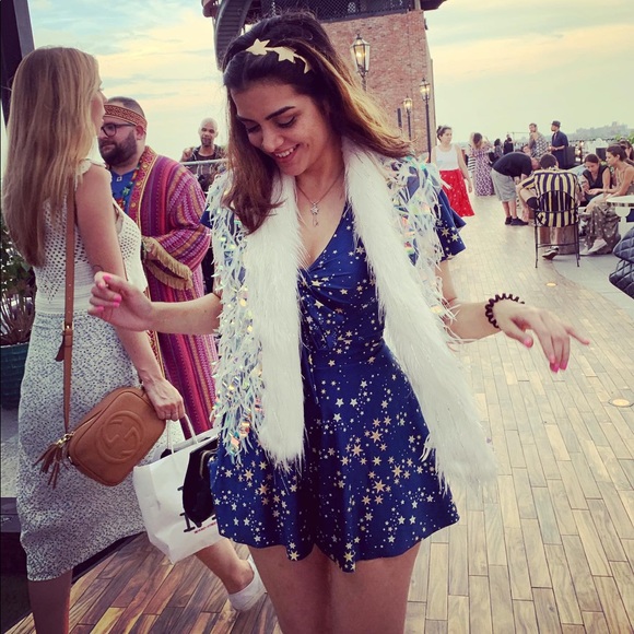 Meet your Posher, Seema - Picture 2 of 4